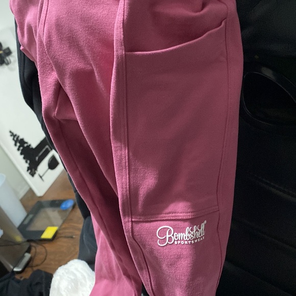 Bombshell sportswear leggings - Picture 2 of 3
